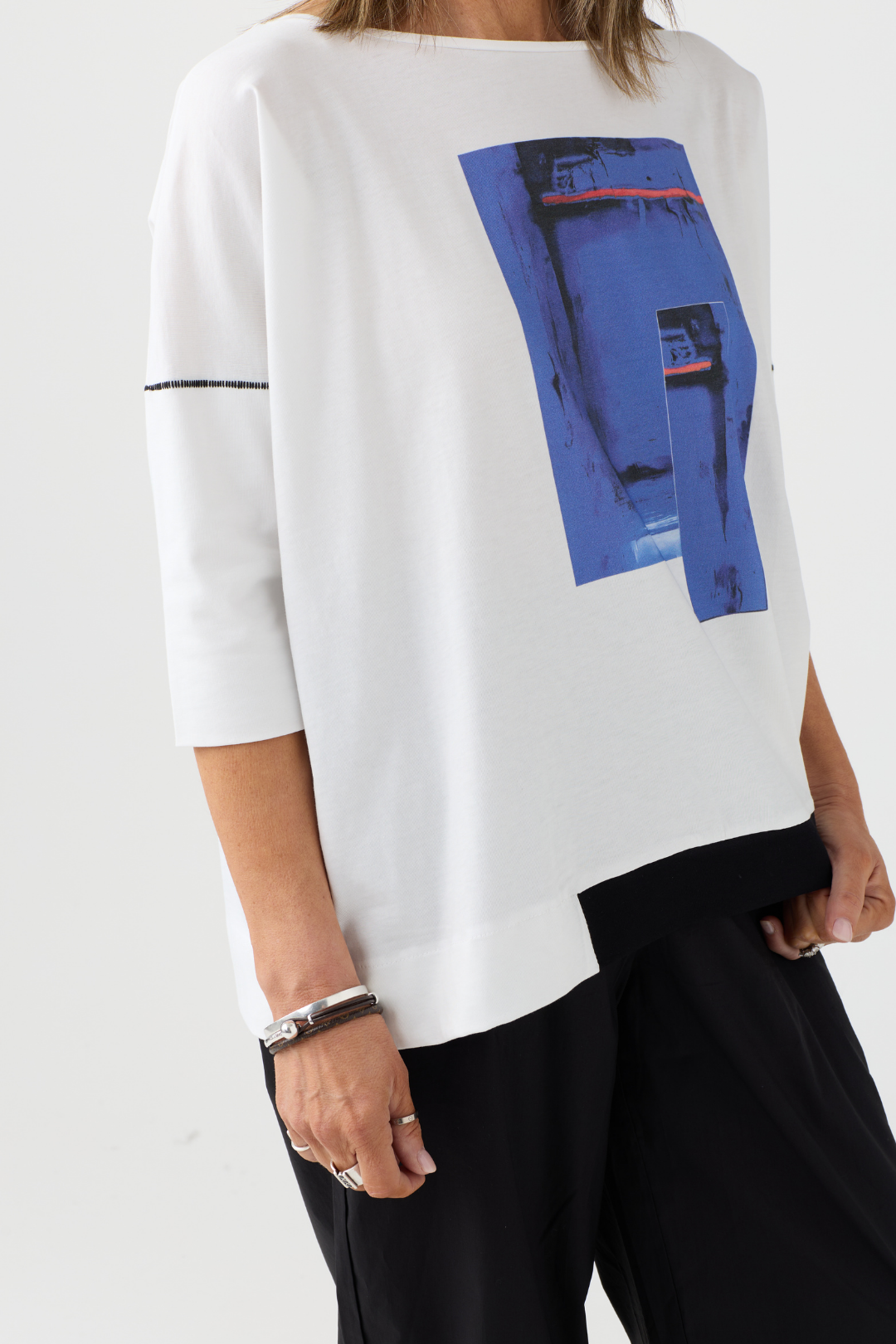 Ozai n Ku Off White/Blue Front Print Top