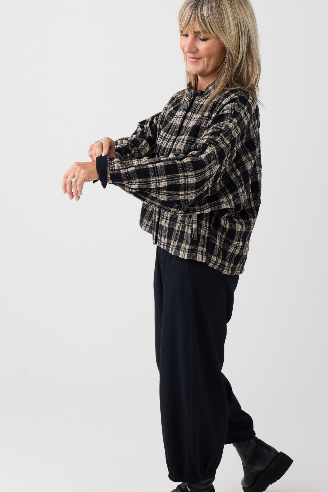 el2 Black/Cream Check Jacket 5057