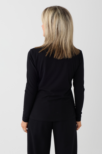 Ozai n Ku Black Mock Wrap Top 059