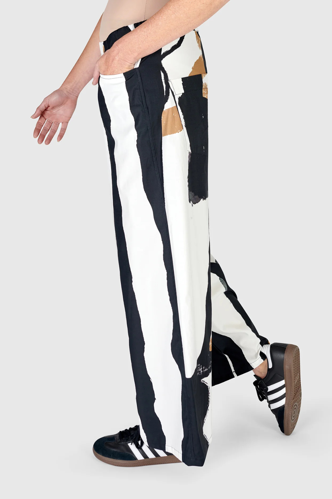 URBAN Zebra Print Trousers