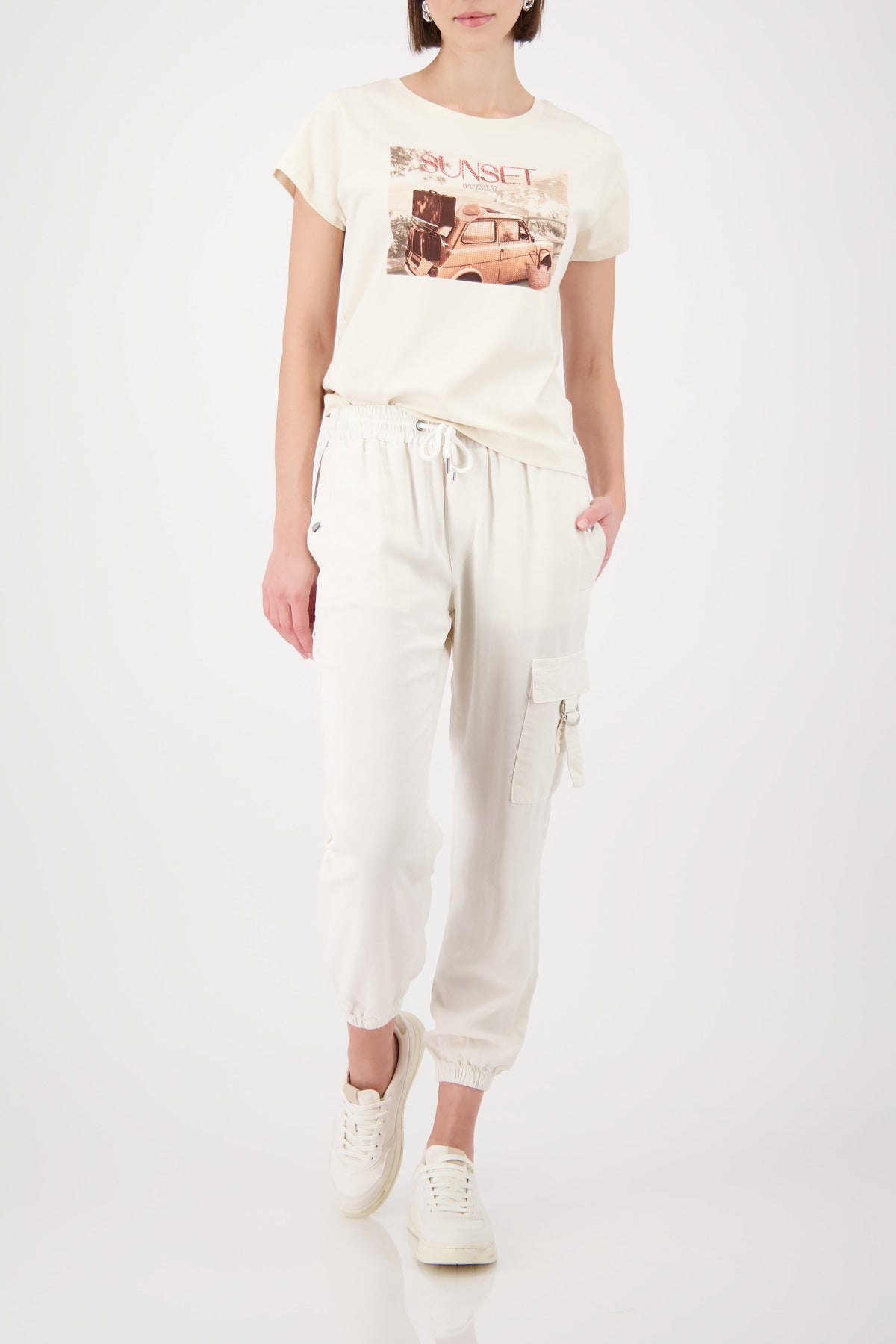Monari Marble Car Print T-Shirt