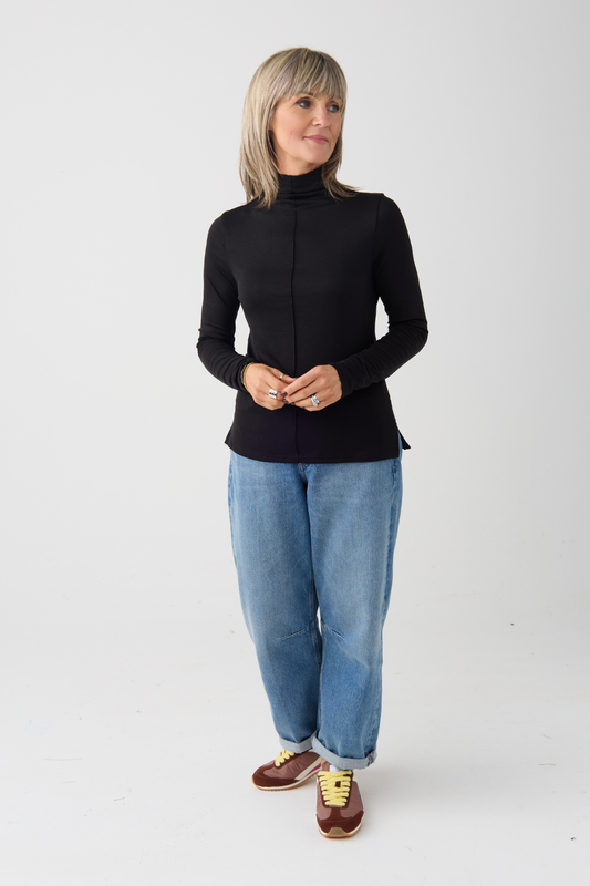 el2 Black Long Sleeve Top