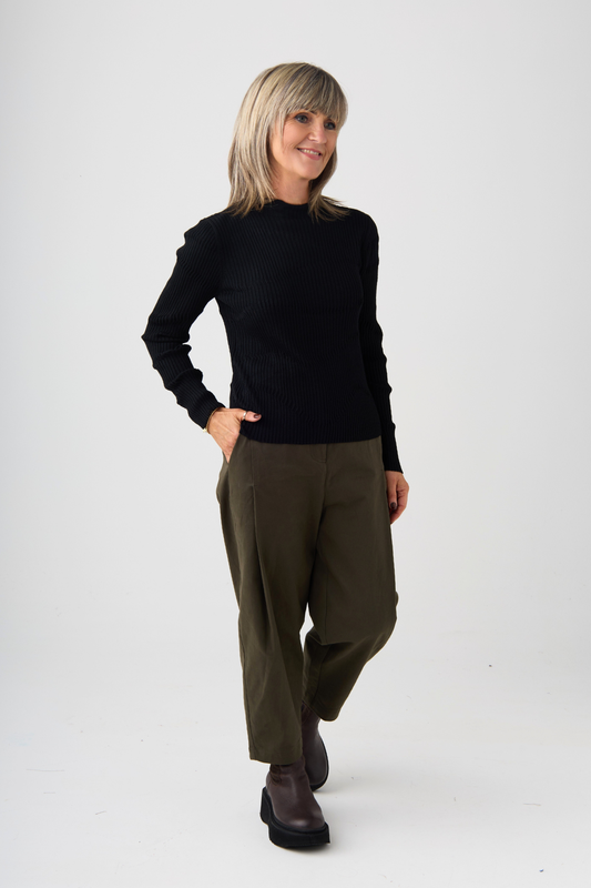 el2 Black Ribbed Detail Long Sleeve Top