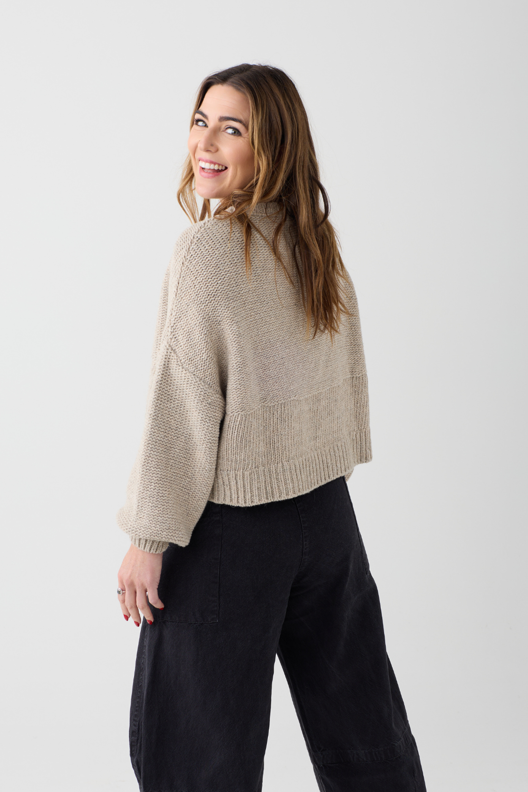 Lurdes Bergada Beige Cropped Jumper