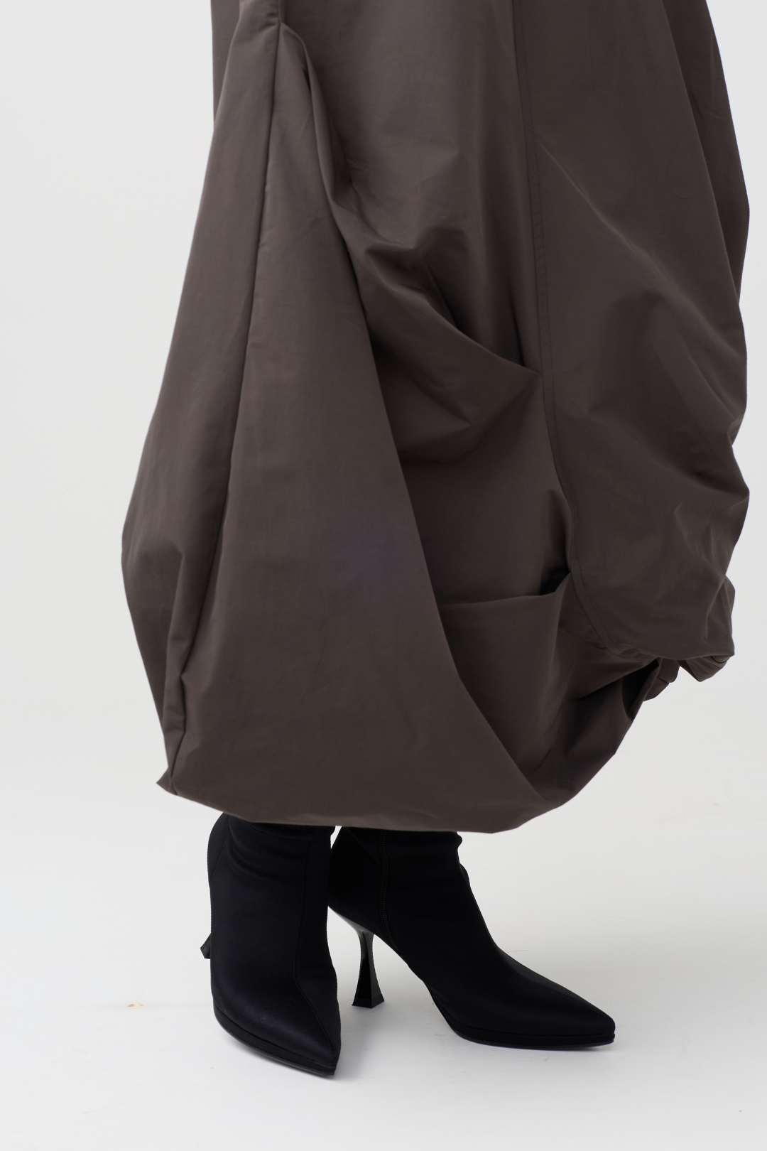 Ozai n Ku Black/Brown Pleat Dress 044