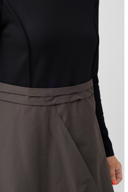 Ozai n Ku Black/Brown Pleat Dress 044