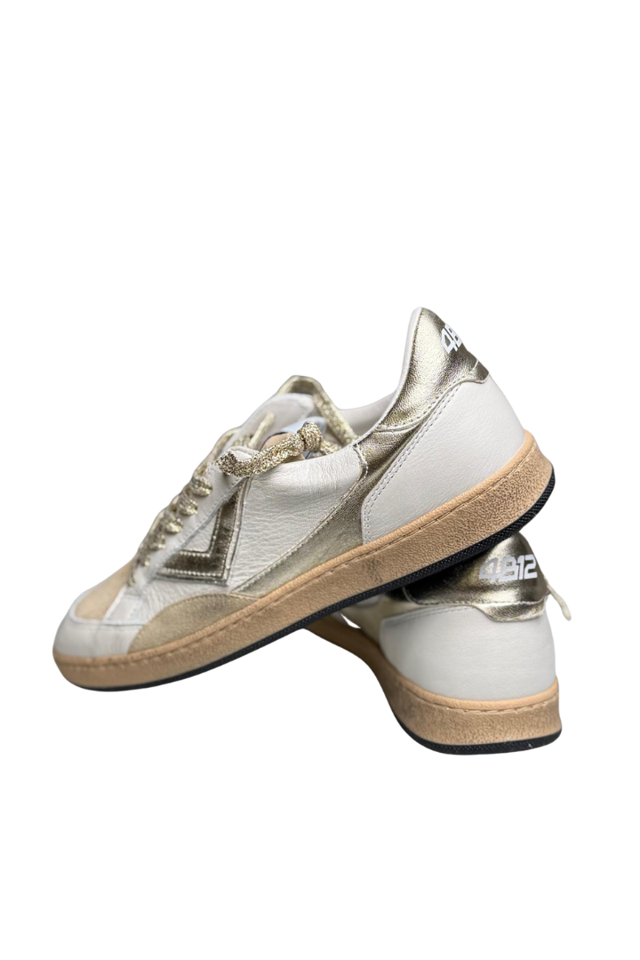 4B12 Playnew Platinum Trainers