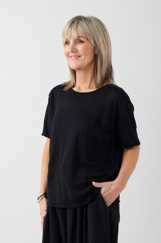 el2 Black Knit T-Shirt 1077