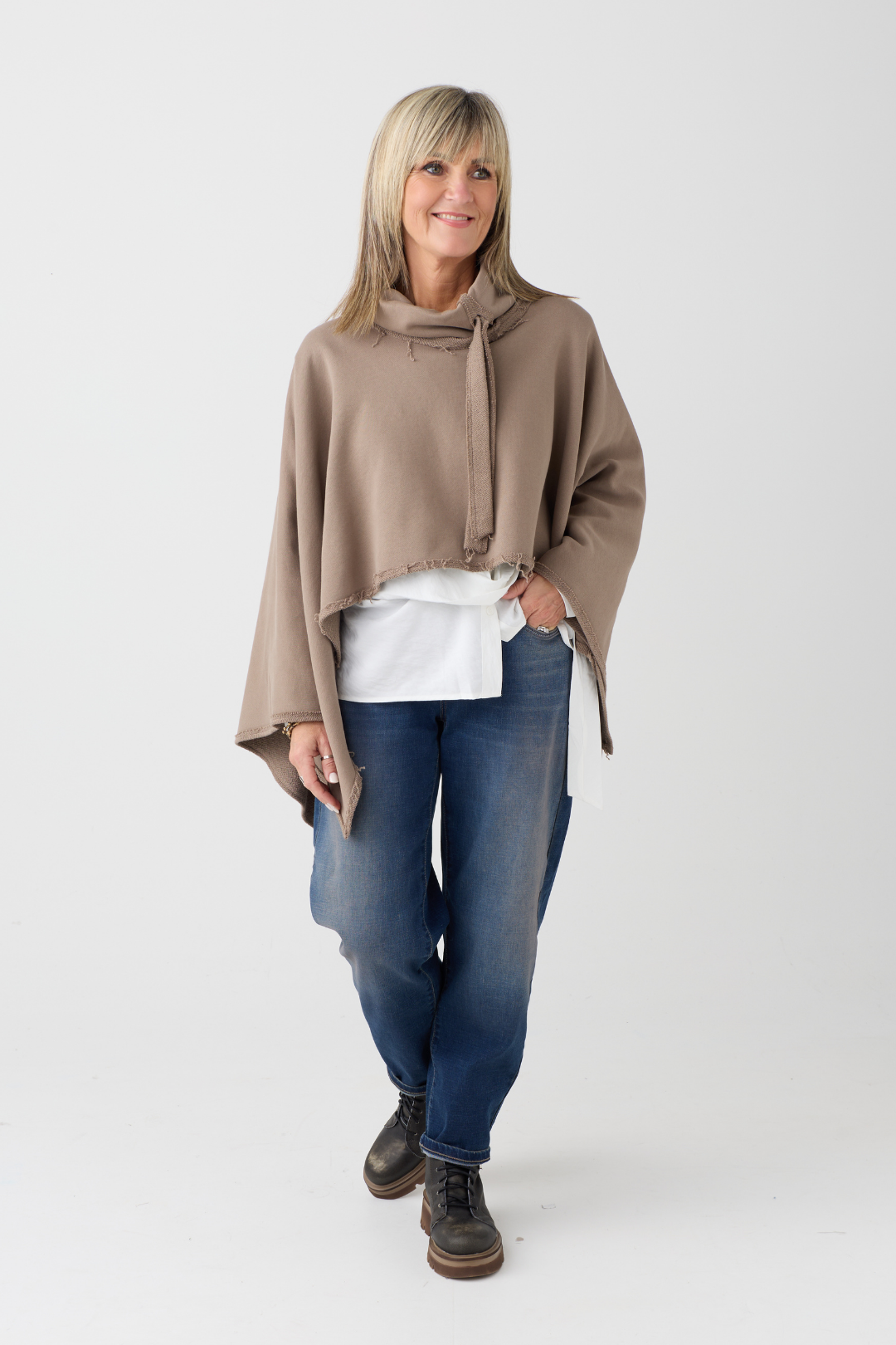 Kedziorek Taupe Cape 5561