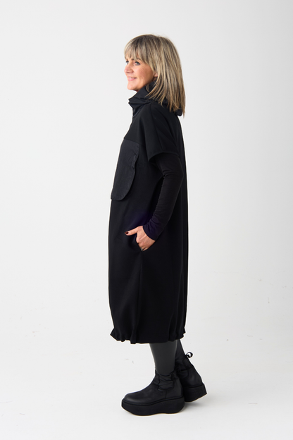 el2 Black Zip Front Hooded Dress