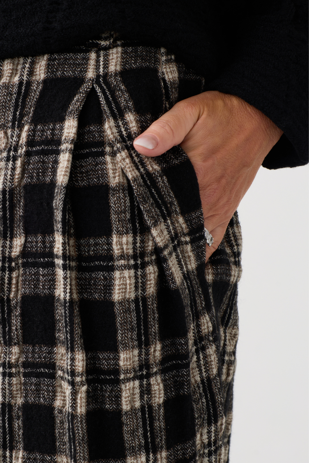 el2 Black/Cream Check Trouser 8056