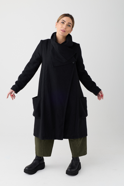 Lurdes Bergada Black Wool Coat