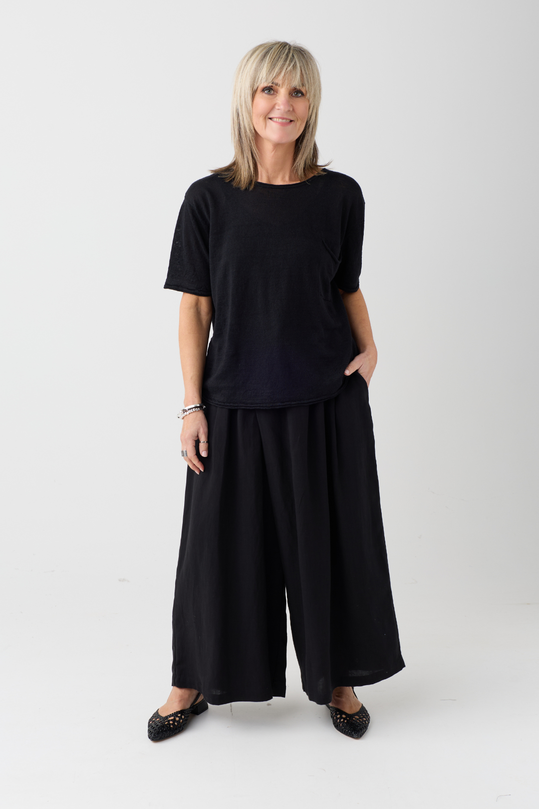 el2 Black Knit T-Shirt 1077