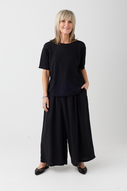 el2 Black Knit T-Shirt 1077