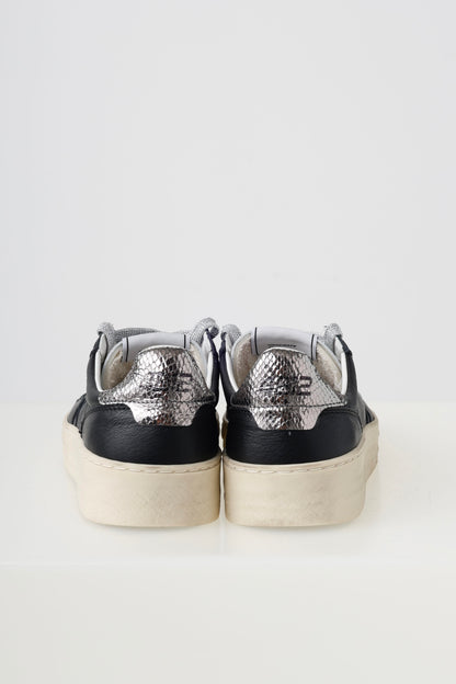4B12 Hyper Black/Silver/Viper Trainers