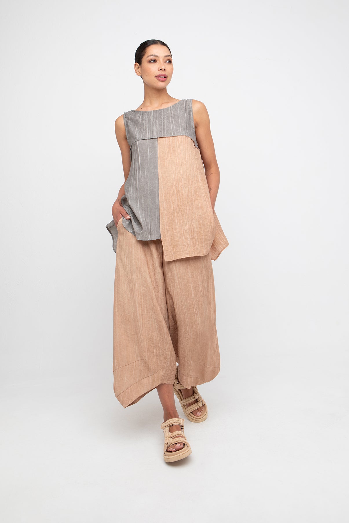 Ozai n Ku Caramel Crinkle Balloon Trouser