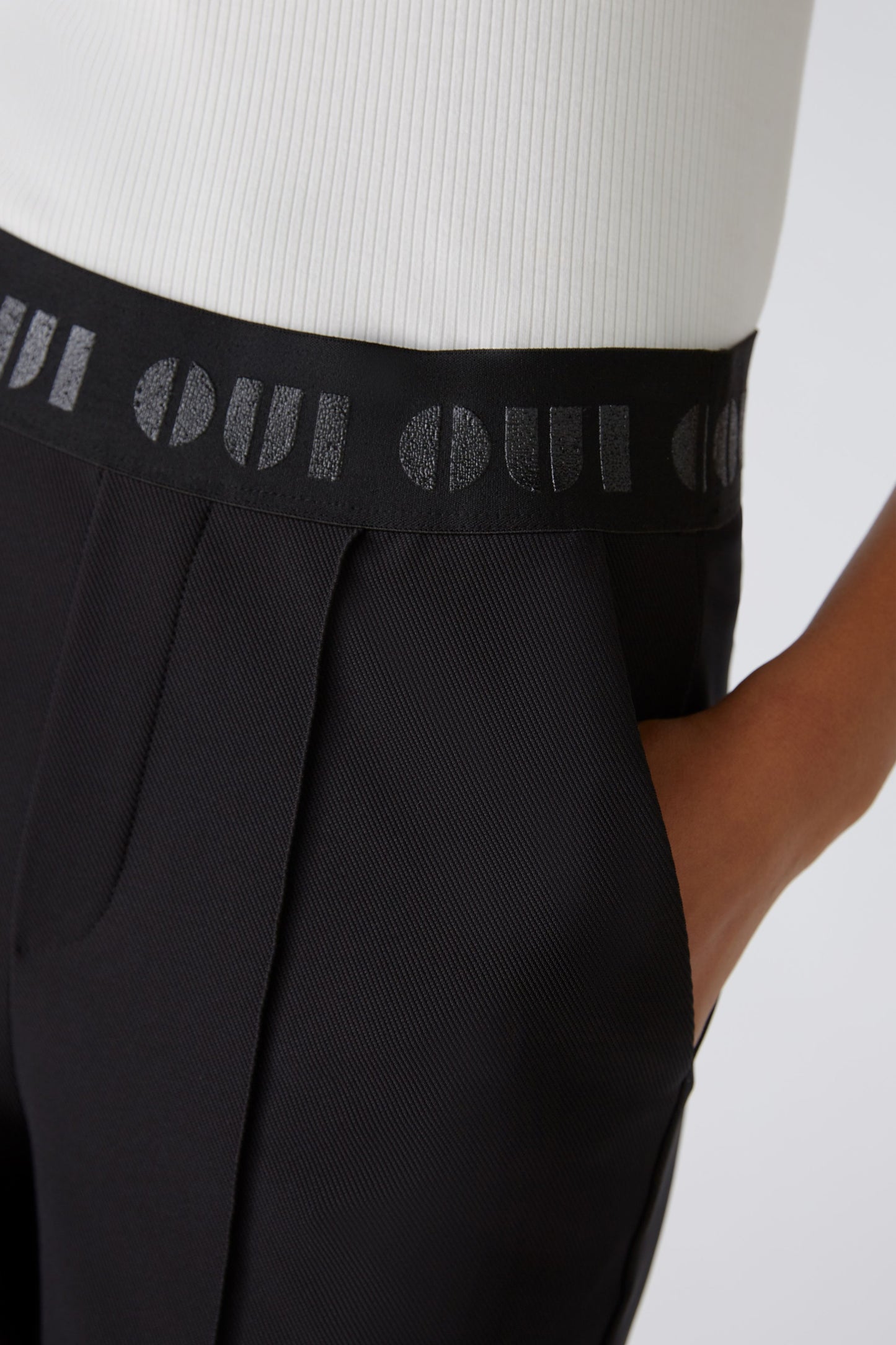 Oui Black Trousers /"OUI" Elasticated Waistband