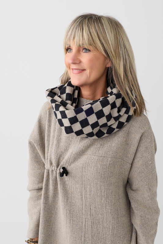 My Soul Check Crincle Loop Scarf 8042