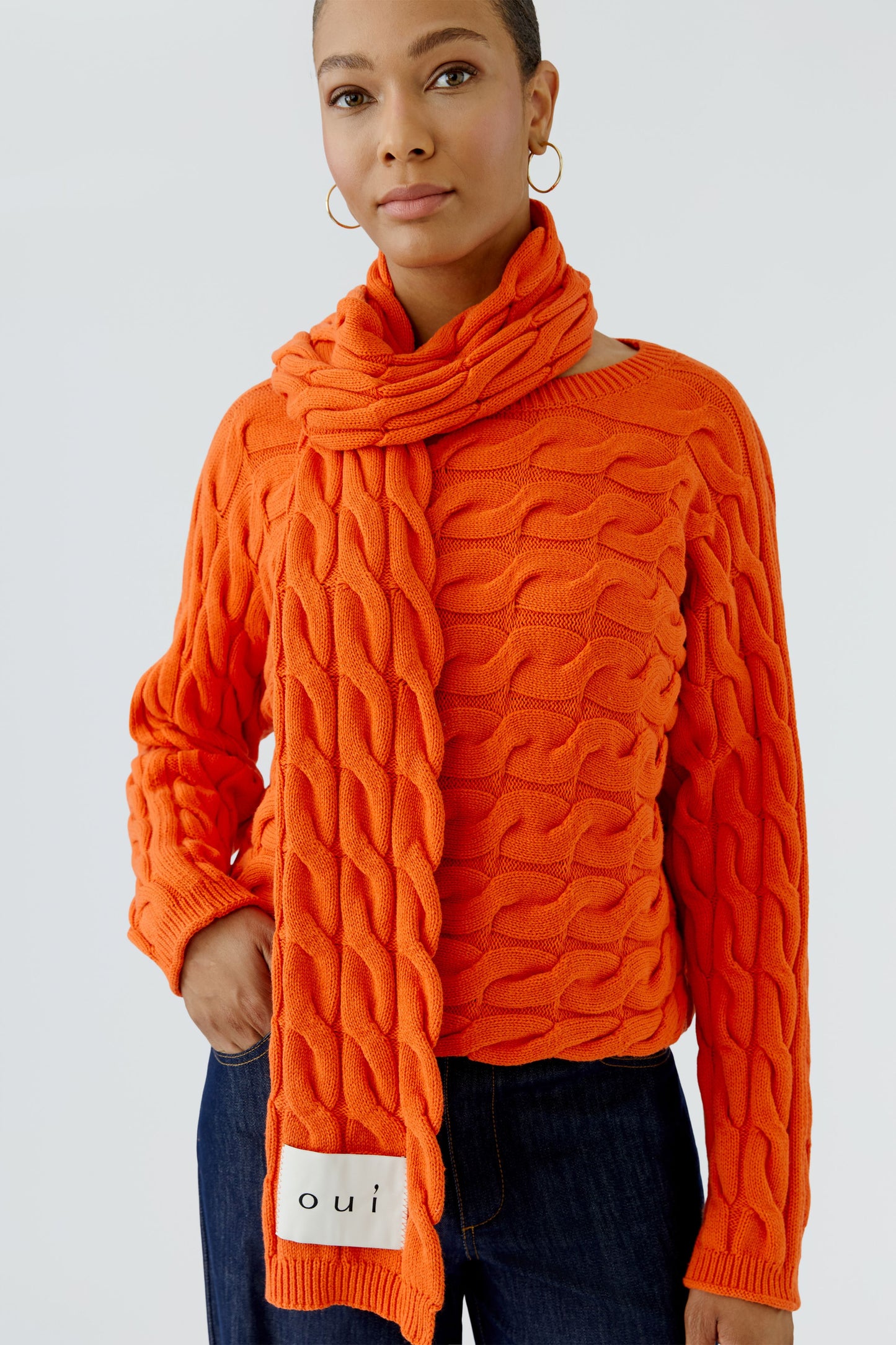 Oui Orangeade Cable Knit Scarf