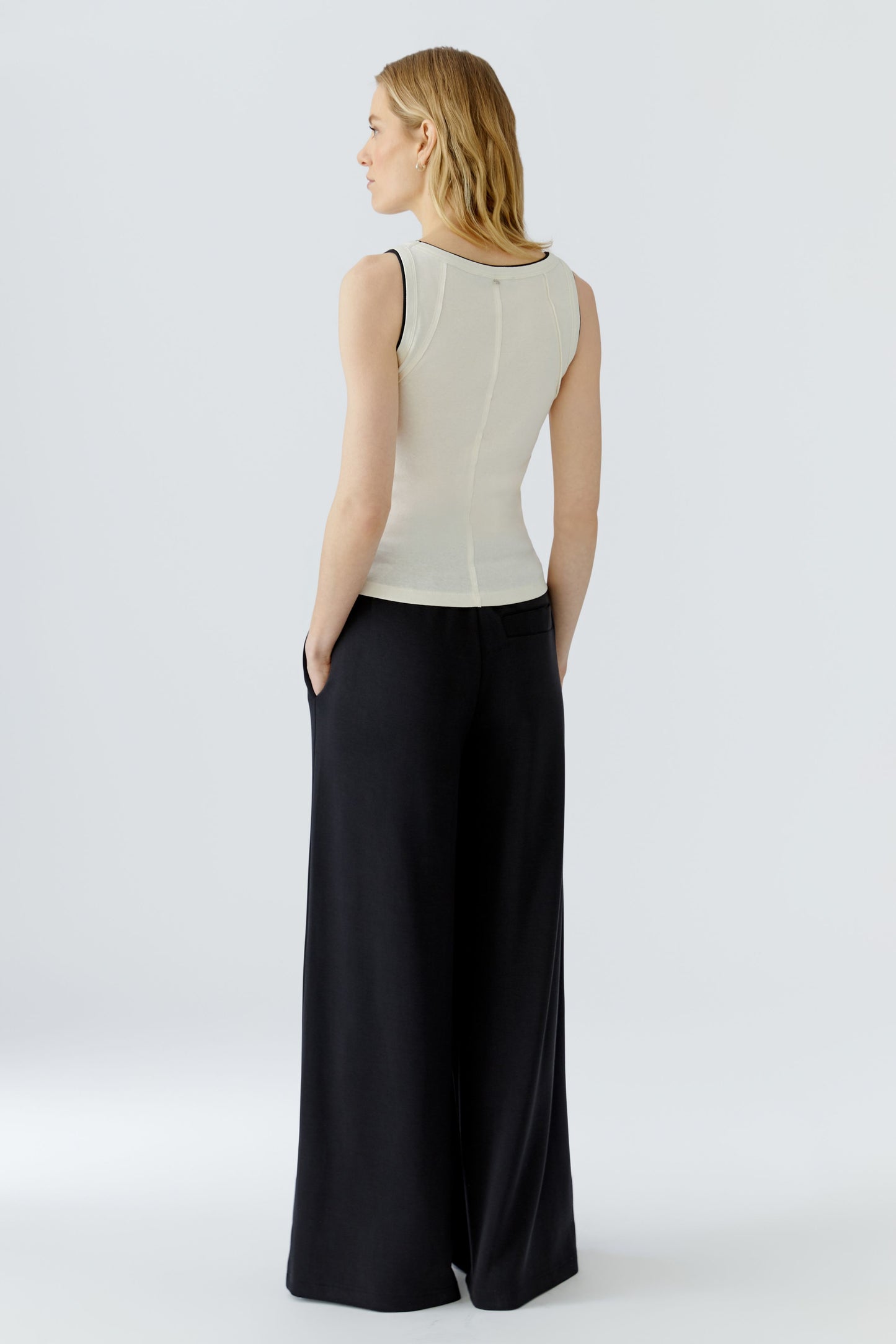 Oui Cream / Black Vest Top