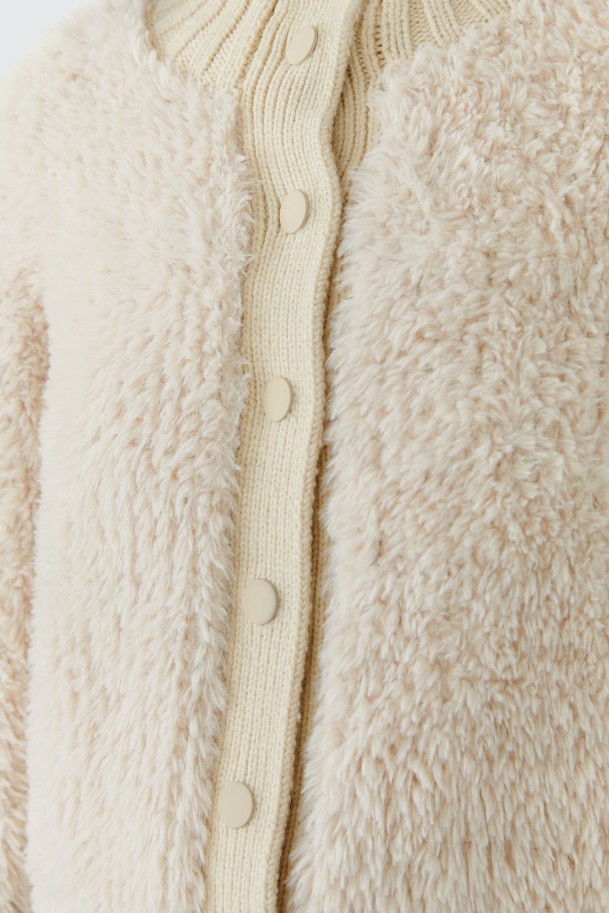 Oui Whitecap Gray Knitted Fur Cardigan