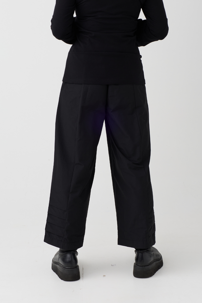 Ozai n Ku Black Pleat Trouser 034