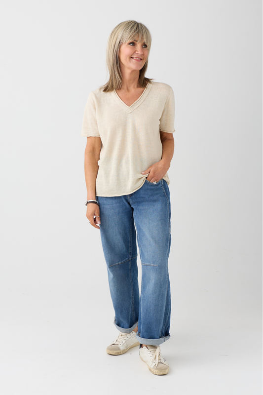 el2 Cream V-Neck Knit T-Shirt 1075