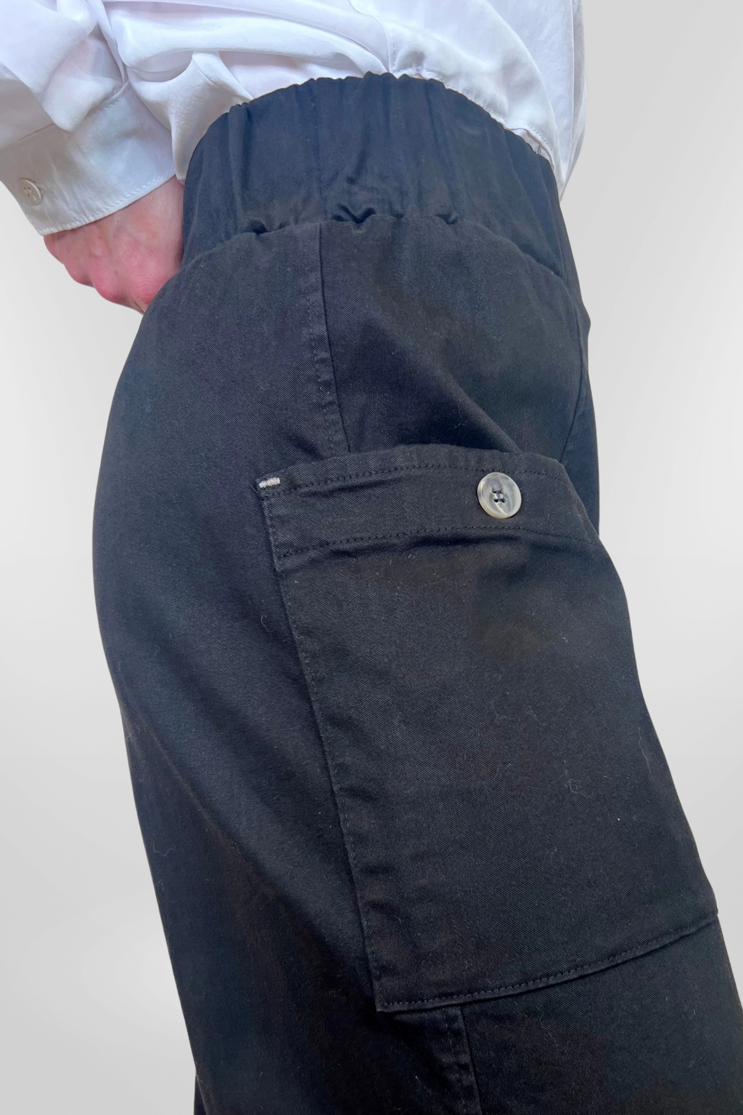 Lurdes Bergada Black Barrel Trousers with Toggle Hem