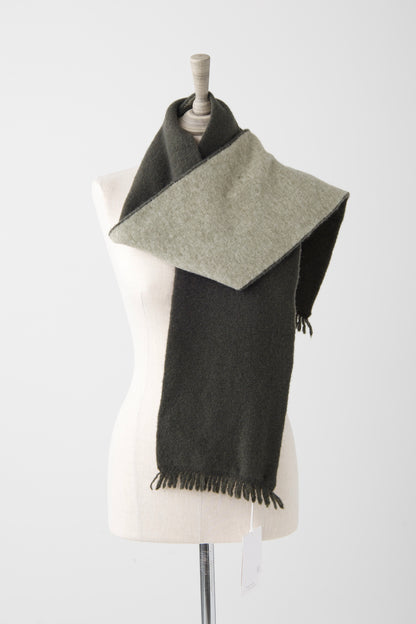 el2 Dark Green Fringe Edge Contrast Scarf