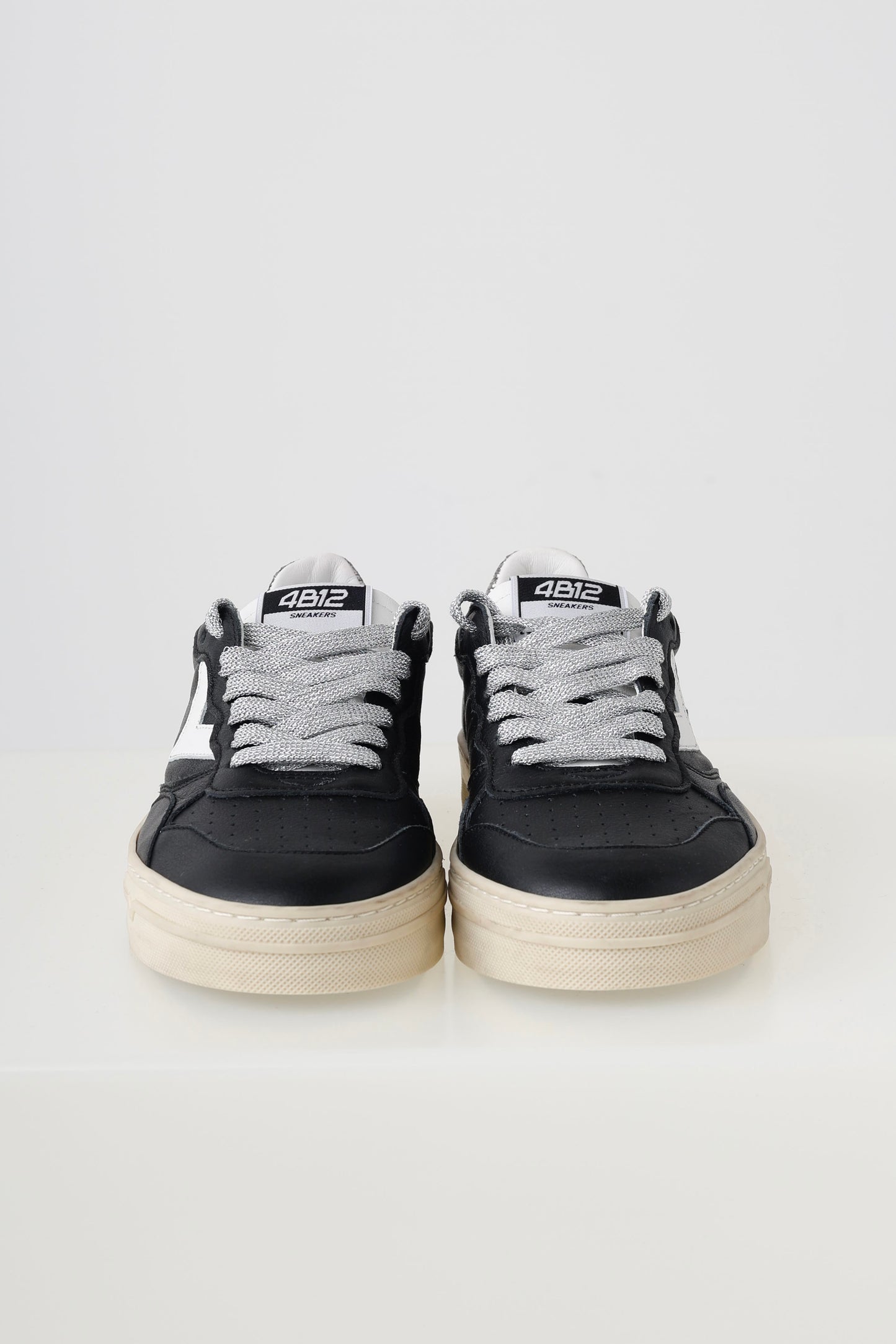 4B12 Hyper Black/Silver/Viper Trainers