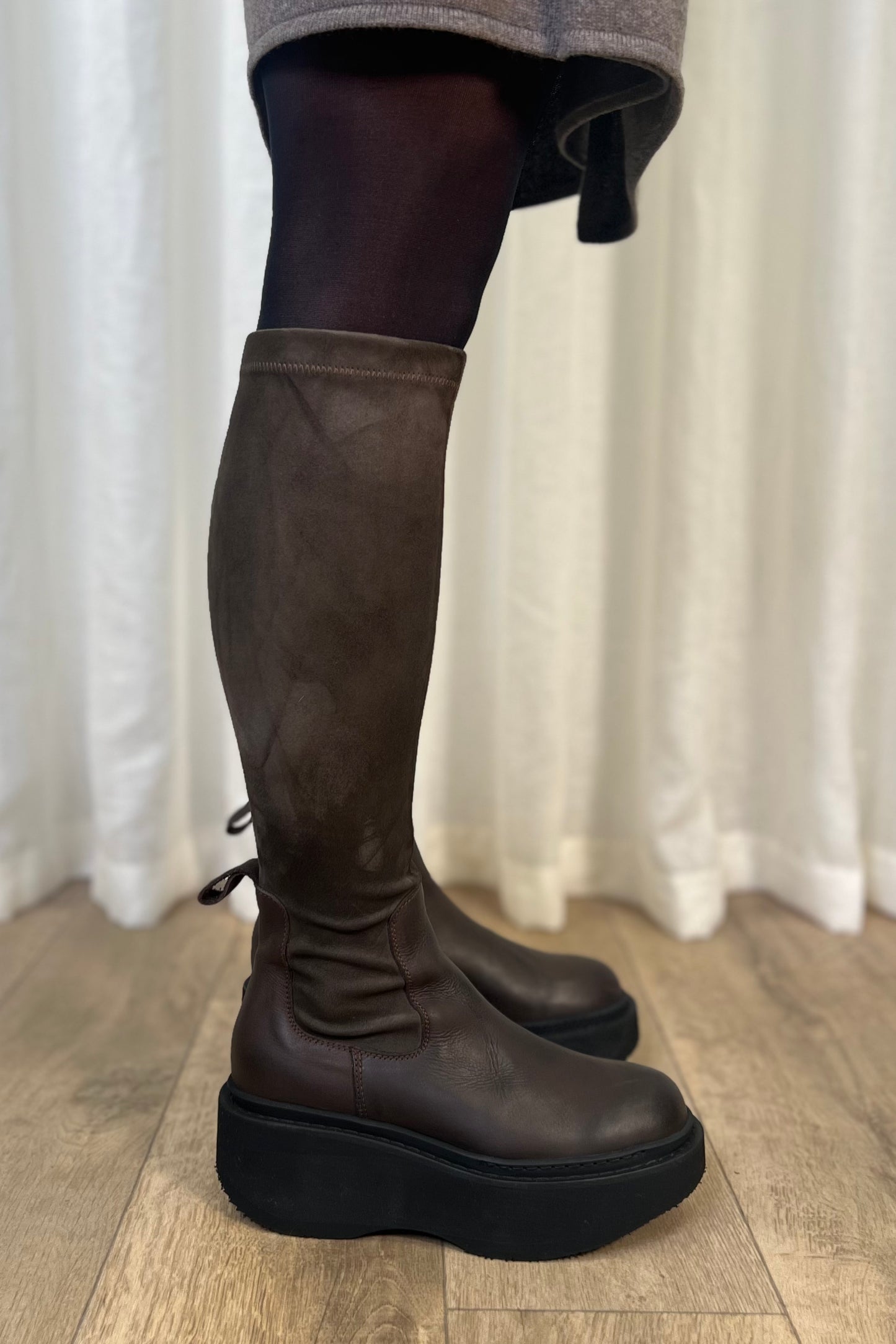 Lofina Brown Long Boots with Side-Zip