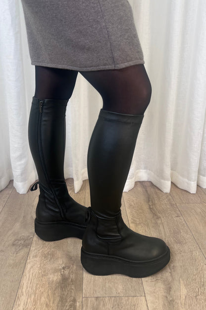 Lofina Black Long Boots with Side-Zip