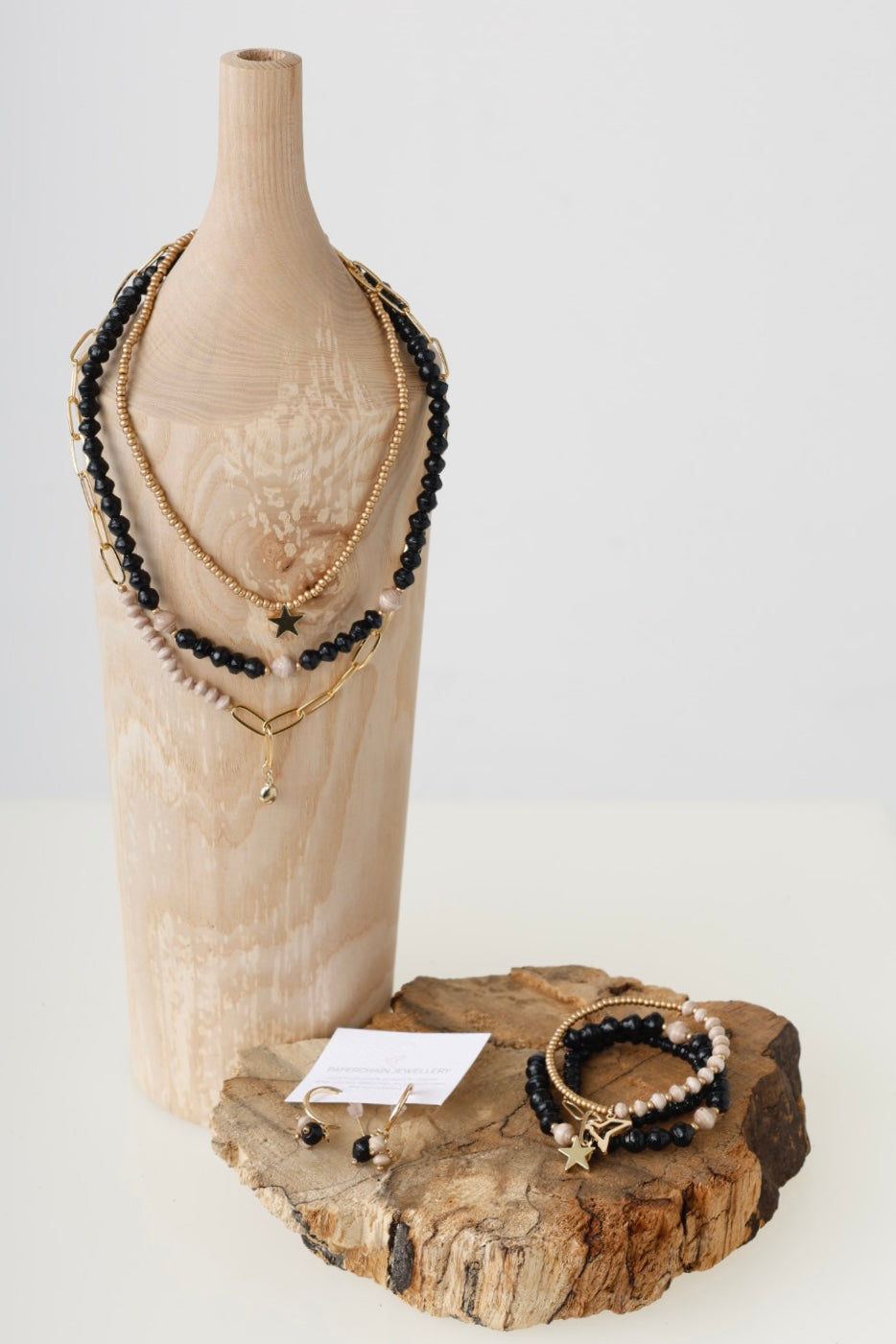 Paperchain Black/Cement Triple Hanstar Necklace