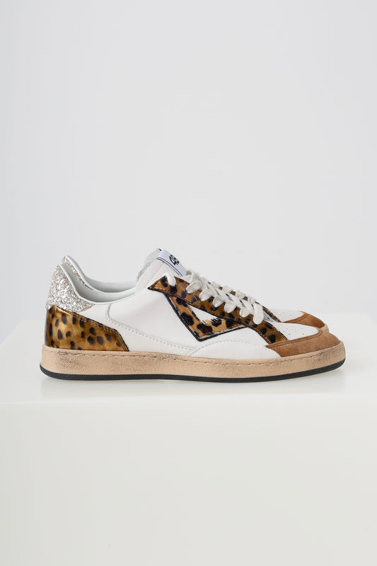 4B12 Playnew White/Beige/Animal Trainers