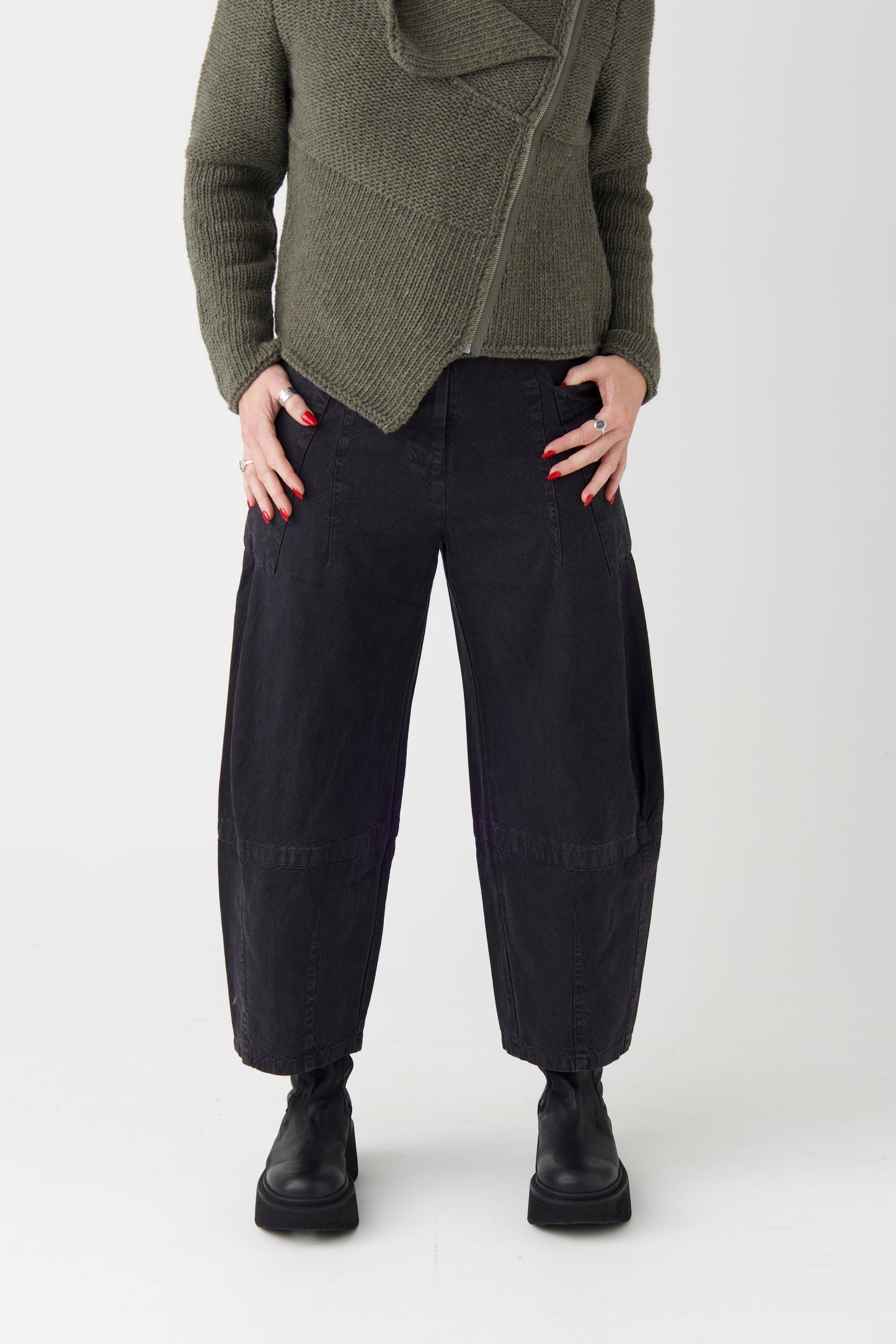 Lurdes Bergada Black Barrel Trousers