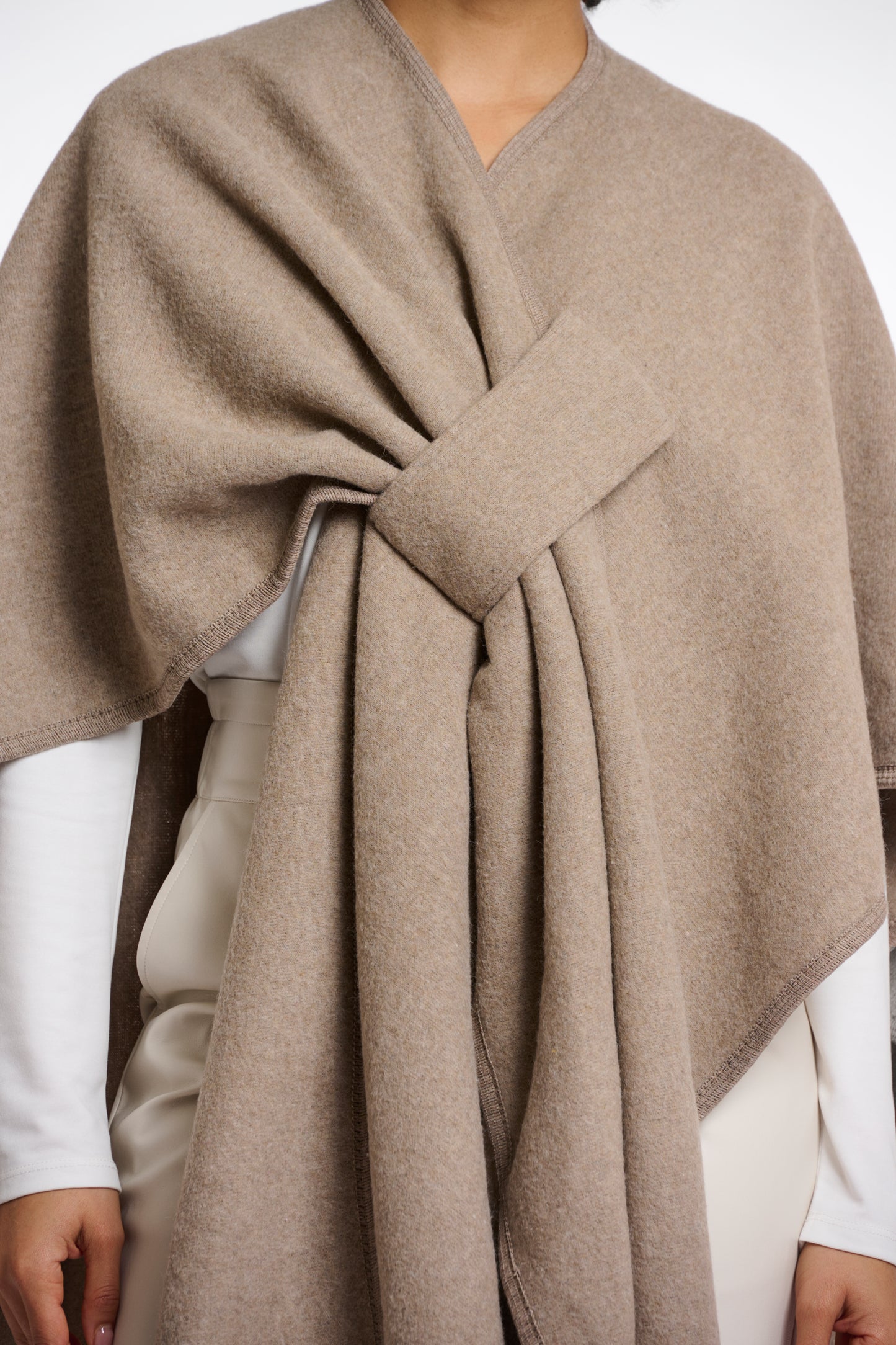 Rino & Pelle Marwa Toffee Woven Cape