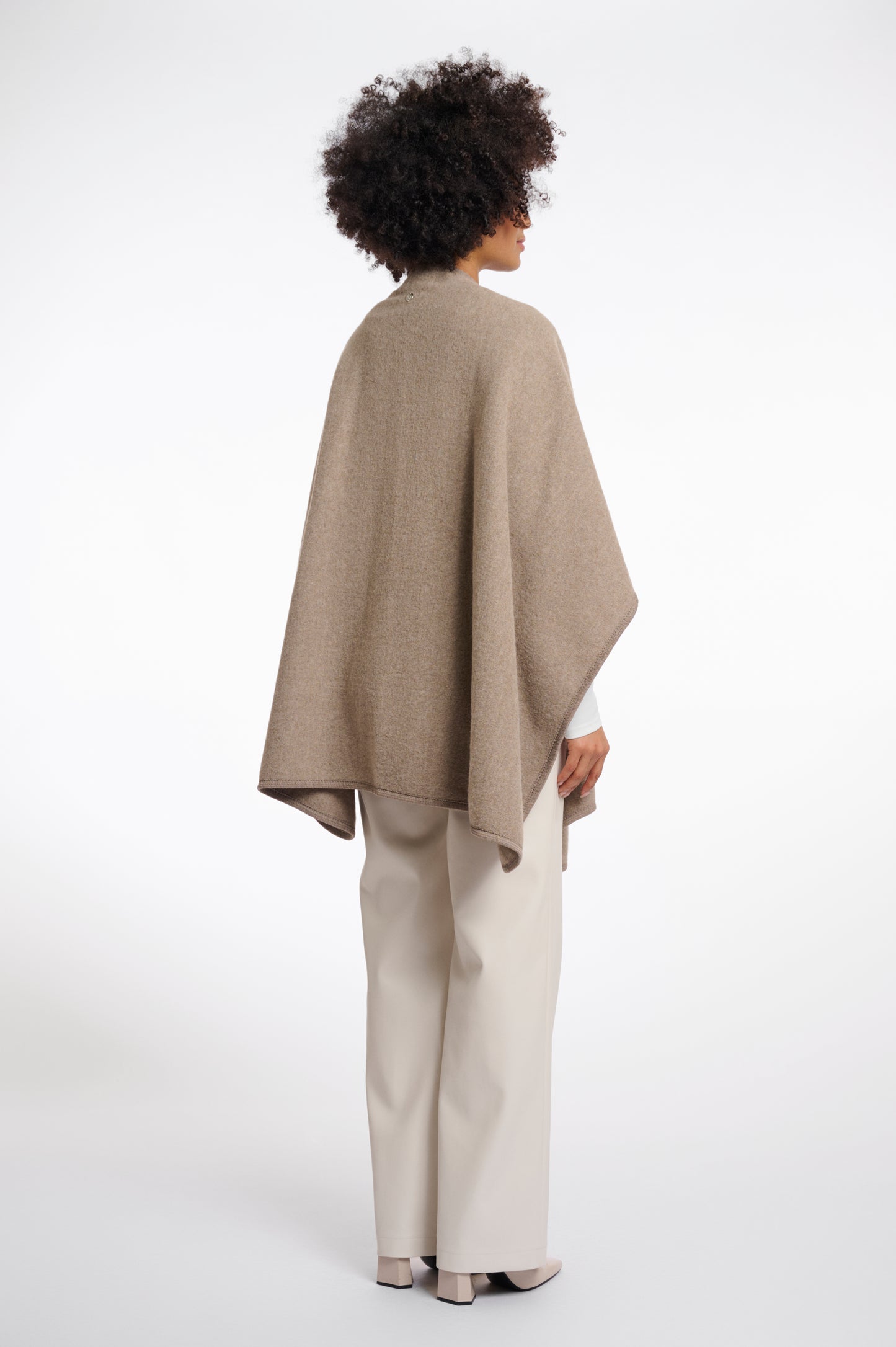 Rino & Pelle Marwa Toffee Woven Cape