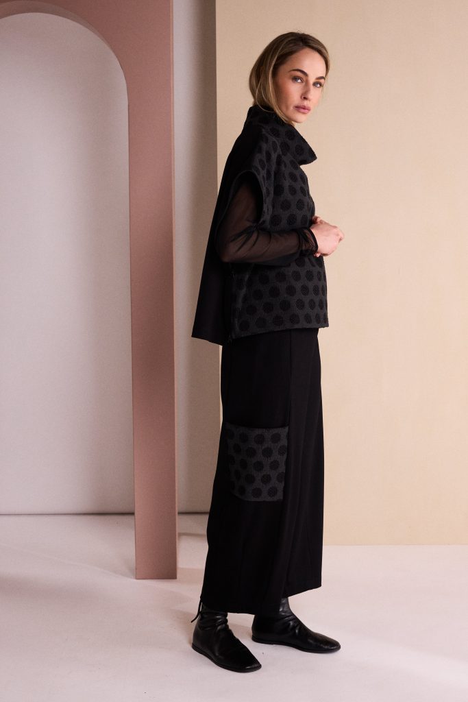 Naya Black/Grey Spot Pull-up Skirt