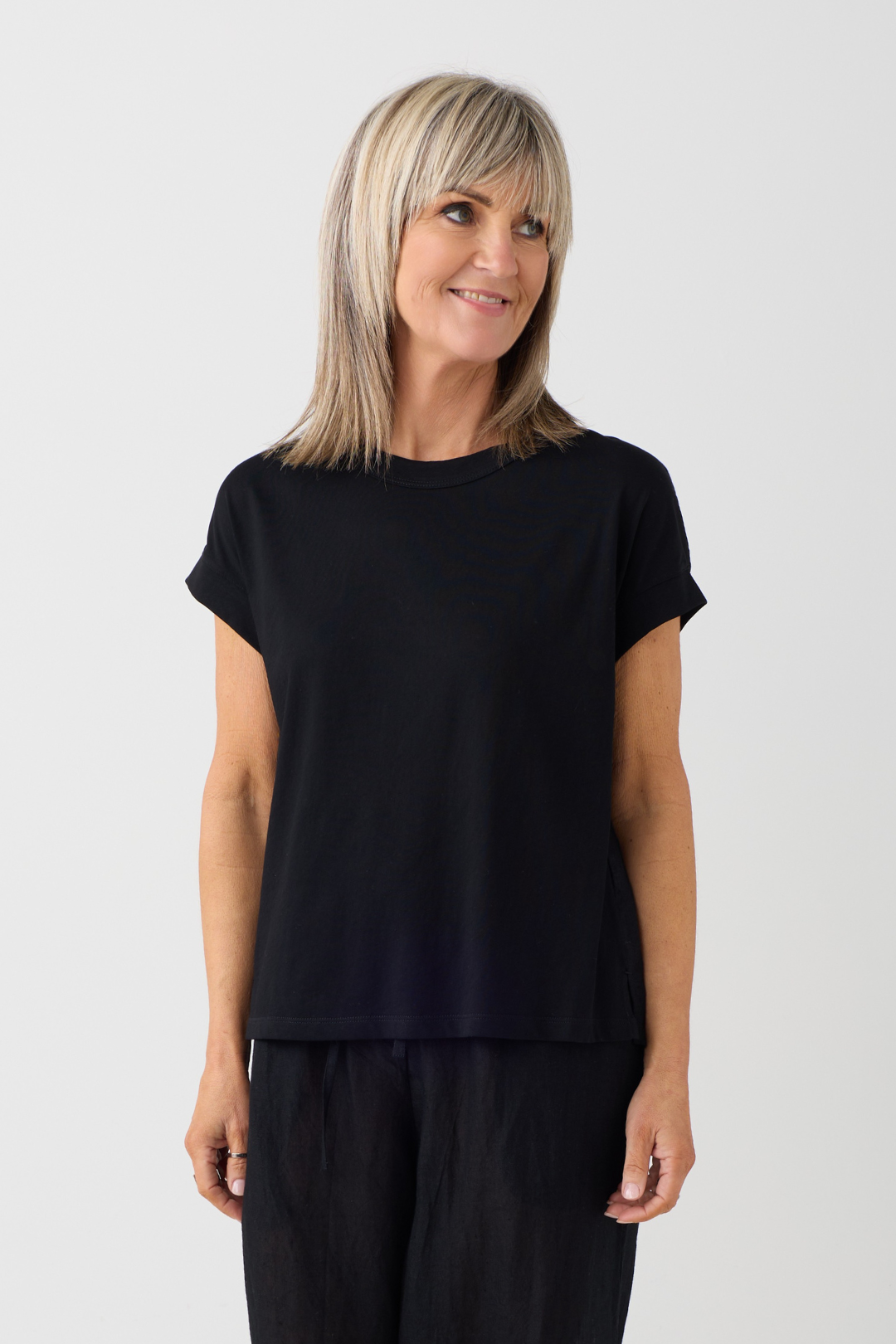 el2 Black Linen Back Top 1008