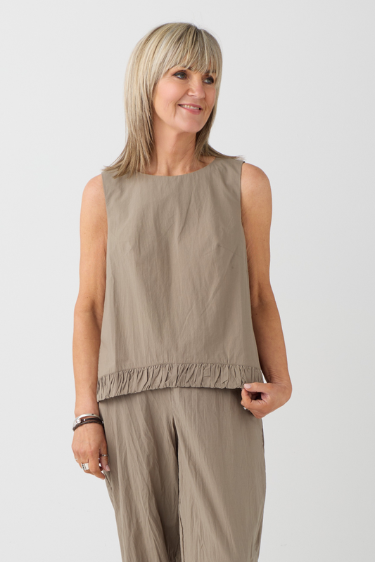 Ozai n Ku Olivine Sleeveless Pleat Top