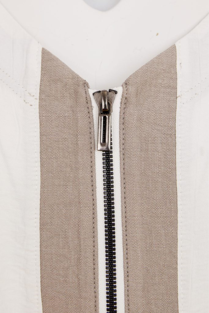 Naya Pebble Zip Front Top