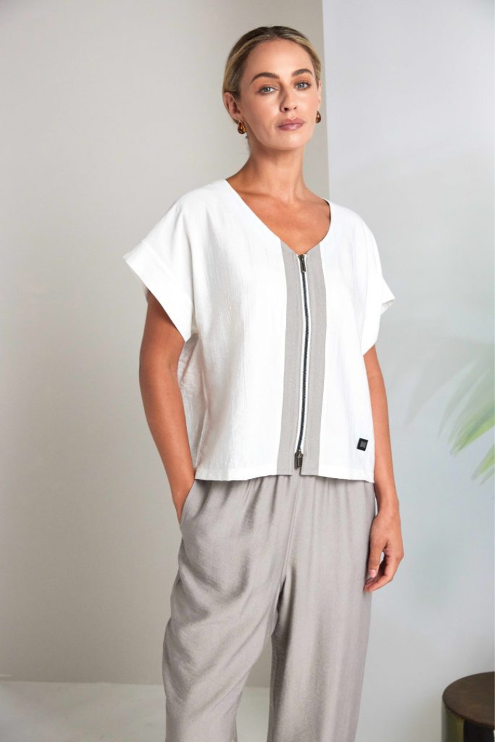 Naya Pebble Zip Front Top